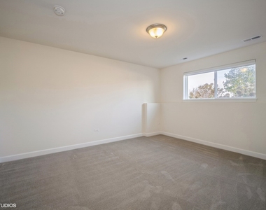 3s565 Camden Street - Photo Thumbnail 13