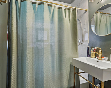 10250 S Turner Avenue - Photo Thumbnail 11