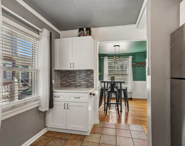 10250 S Turner Avenue - Photo Thumbnail 5