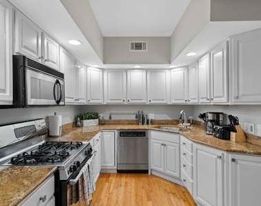 1450 W Webster Avenue - Photo Thumbnail 8