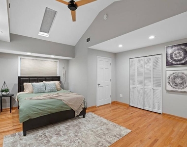 1450 W Webster Avenue - Photo Thumbnail 17
