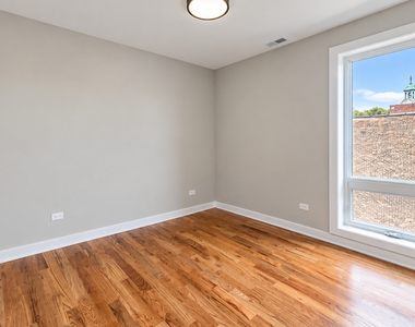 2839 W 24th Boulevard - Photo Thumbnail 5