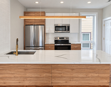 2839 W 24th Boulevard - Photo Thumbnail 7