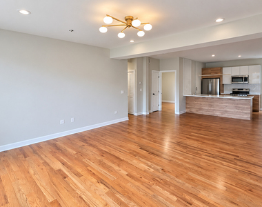 2839 W 24th Boulevard - Photo Thumbnail 8