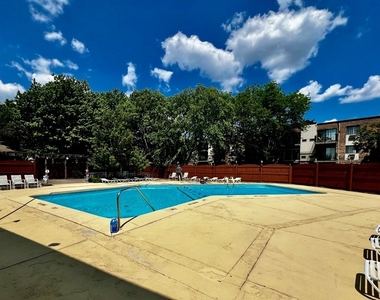 1471 N Winslowe Drive - Photo Thumbnail 11