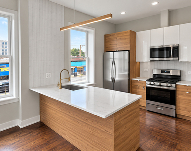 2024 S Ashland Avenue - Photo Thumbnail 1