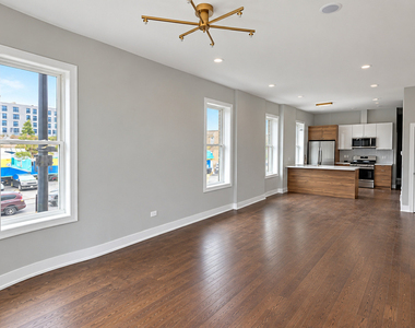 2024 S Ashland Avenue - Photo Thumbnail 4
