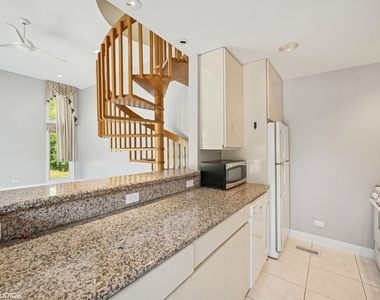 2305 Tennyson Lane - Photo Thumbnail 56