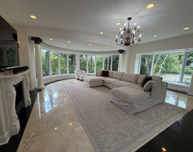 2305 Tennyson Lane - Photo Thumbnail 6