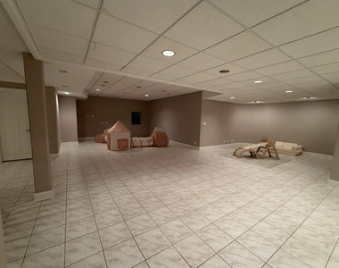 2305 Tennyson Lane - Photo Thumbnail 49