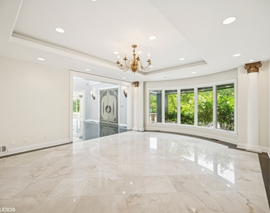 2305 Tennyson Lane - Photo Thumbnail 8