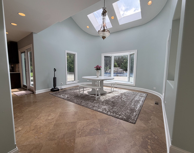 2305 Tennyson Lane - Photo Thumbnail 15