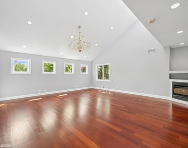 2305 Tennyson Lane - Photo Thumbnail 30
