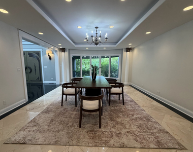 2305 Tennyson Lane - Photo Thumbnail 9