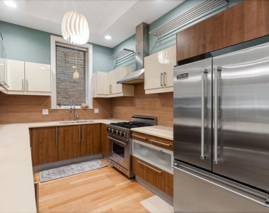 4842 N Damen Avenue - Photo Thumbnail 5