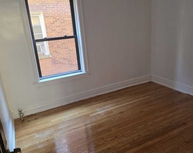 6418 N Albany Avenue - Photo Thumbnail 5