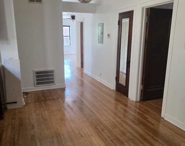 6418 N Albany Avenue - Photo Thumbnail 2
