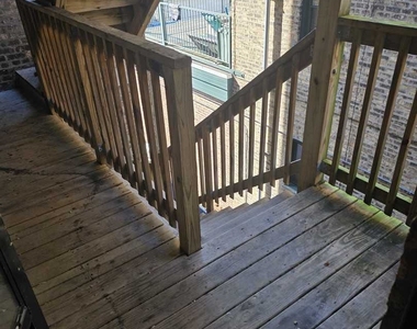 6418 N Albany Avenue - Photo Thumbnail 10
