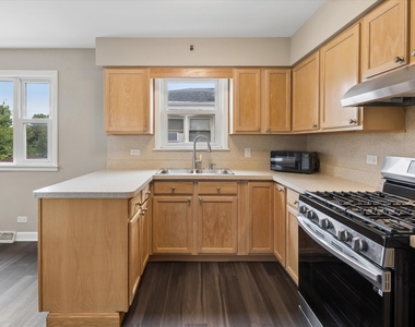 6122 W Leland Avenue - Photo Thumbnail 7