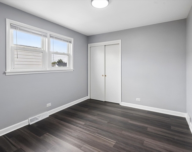 6122 W Leland Avenue - Photo Thumbnail 4