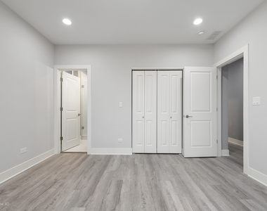 1241 S Fairfield Avenue - Photo Thumbnail 16
