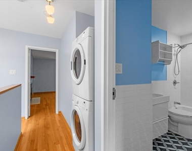 801 S Plymouth Court - Photo Thumbnail 12