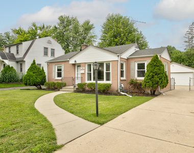 384 S Wolf Road S - Photo Thumbnail 1