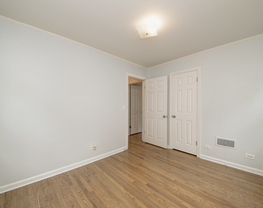 384 S Wolf Road S - Photo Thumbnail 18
