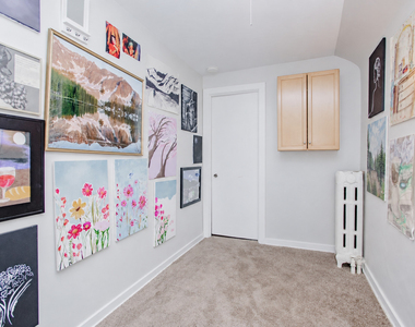 6867 N Ottawa Avenue - Photo Thumbnail 10