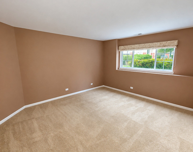 527 Cary Woods Circle - Photo Thumbnail 15