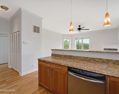 6015 N Mozart Street - Photo Thumbnail 6