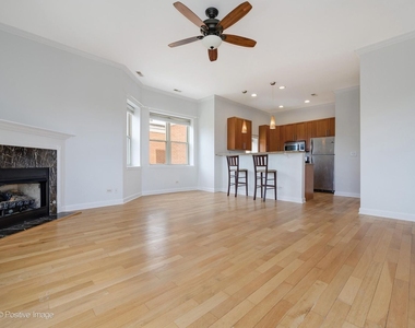 6015 N Mozart Street - Photo Thumbnail 3