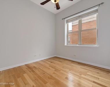6015 N Mozart Street - Photo Thumbnail 18