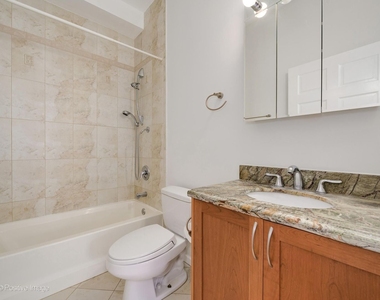 6015 N Mozart Street - Photo Thumbnail 11
