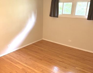 822 Skokie Boulevard - Photo Thumbnail 12