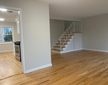 822 Skokie Boulevard - Photo Thumbnail 5