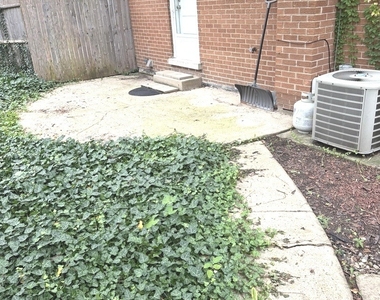 822 Skokie Boulevard - Photo Thumbnail 17