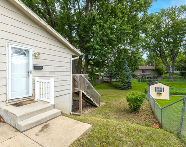 2803 N Pine Street - Photo Thumbnail 23