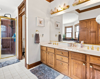 45w235 Hillview Lane - Photo Thumbnail 18