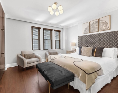 70 E Walton Street - Photo Thumbnail 21
