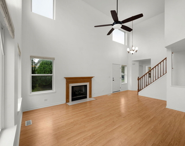 1518 Meadowsedge Lane - Photo Thumbnail 3