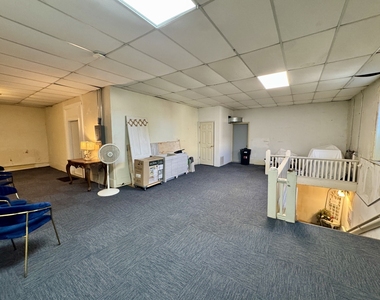 902 3/4 N Main Street - Photo Thumbnail 1