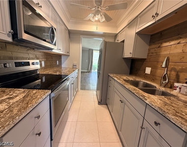 1608 Se 28th Terrace - Photo Thumbnail 8