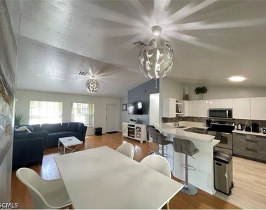 6701 Canton Street - Photo Thumbnail 2
