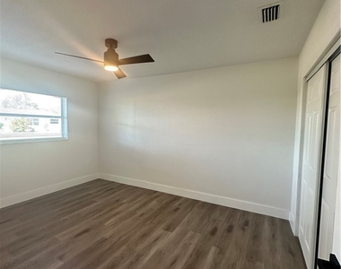 1675 Temple Terrace - Photo Thumbnail 2