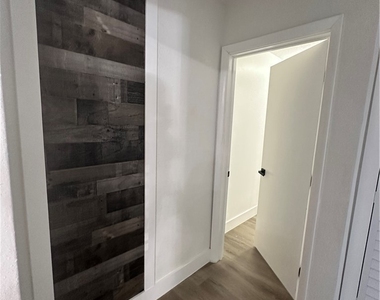 1675 Temple Terrace - Photo Thumbnail 5