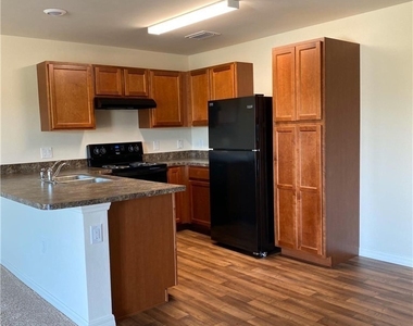 18295 Gibraltar Lane - Photo Thumbnail 6