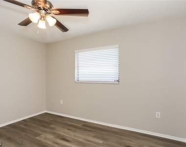 6511 Dulzura Street - Photo Thumbnail 10
