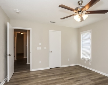 6511 Dulzura Street - Photo Thumbnail 7
