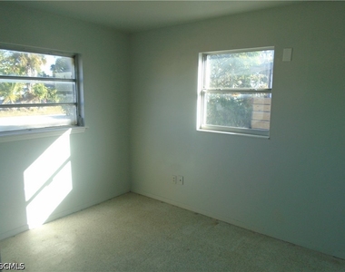 1994 Oak Drive - Photo Thumbnail 5